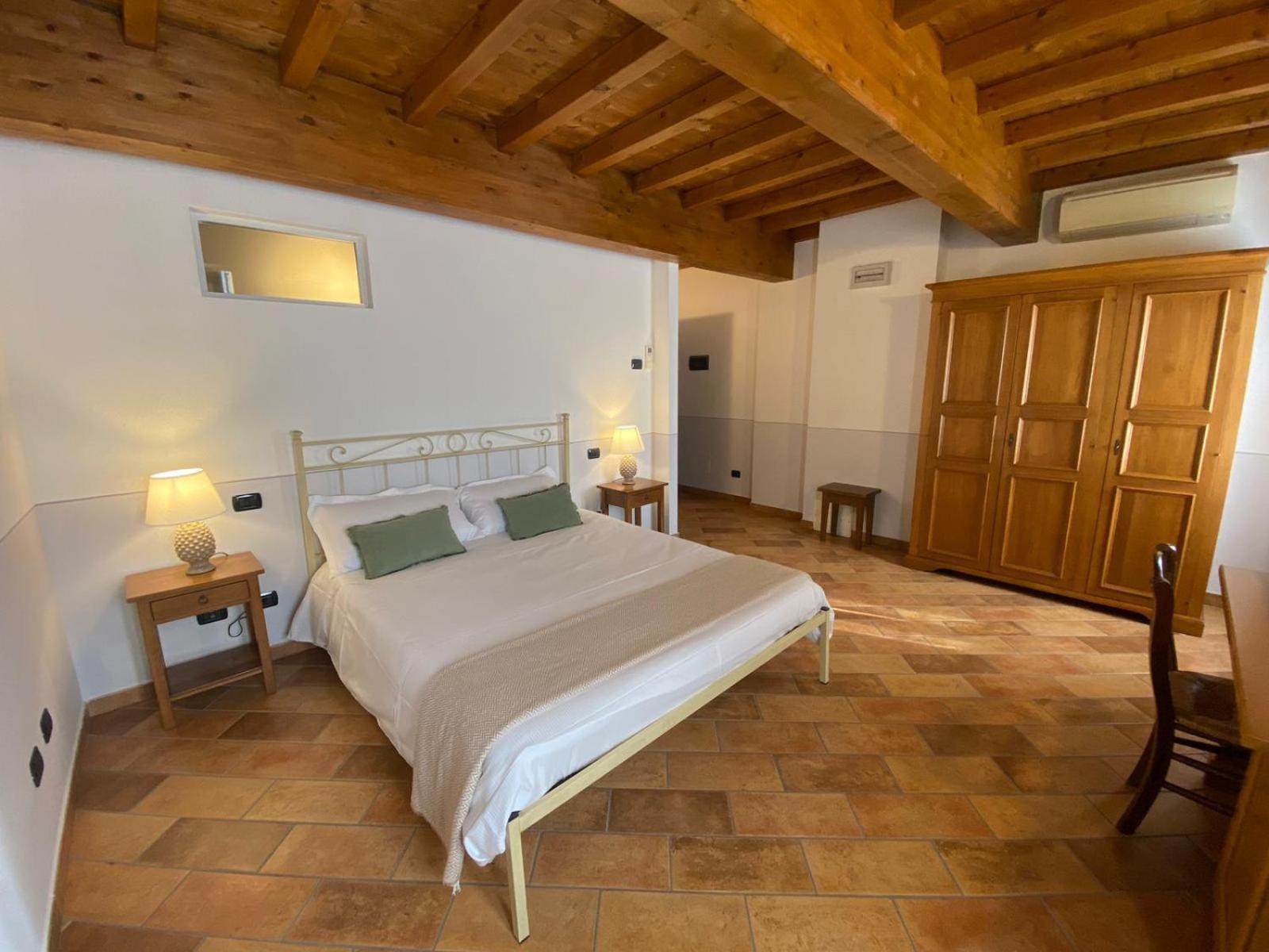 Bed and Breakfast Locanda Corte Ruspecchio Quattro Castella Экстерьер фото